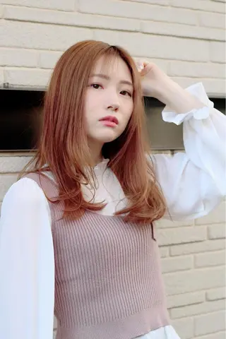 セミロング 代表　しみず としやのヘアスタイル