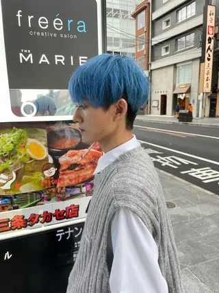 ショート ブリーチ　BAM BIのヘアスタイル