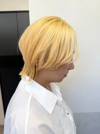 ミディアム カラー インナーカラー 推し ブリーチ 髪質改善のヘアスタイル