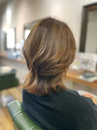 ミディアム カラー 三島 崇嗣のヘアスタイル
