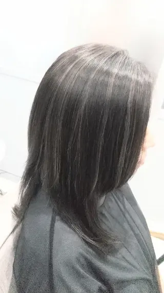 セミロング 髪質改善 salon セキグチのヘアスタイル