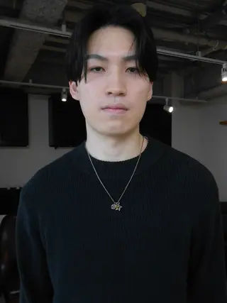 ミディアム パーマ メンズ グランジヘア 無造作ヘアHYUGAのヘアスタイル