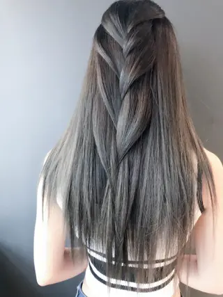 ロング カラー BOX mico.のヘアスタイル