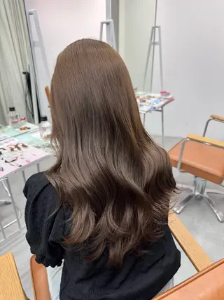 ロング カラー 髪質改善艶カラー🩶 Nanako ⟡.·のヘアスタイル