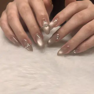 ネイル Megu 【 cutill 】のネイルデザイン