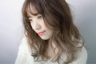 ミディアム カラー 信原 獎人のヘアスタイル