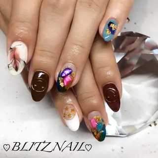 ネイル BLITZ Nail 岩田💅🏻✨のネイルデザイン