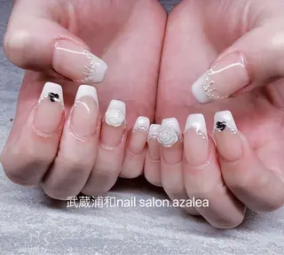 ネイル R inのネイルデザイン