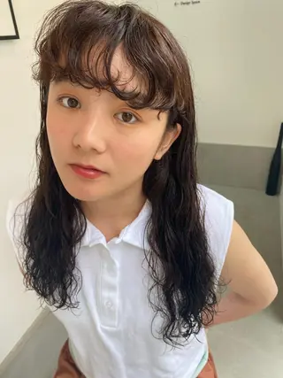 ロング パーマ 宇野 鈴花のヘアスタイル