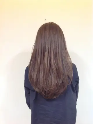 ロング 山田 真知子のヘアスタイル