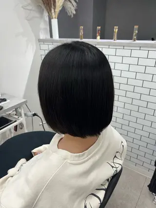 ショート 艶カラー推し！ なかはらあかりのヘアスタイル