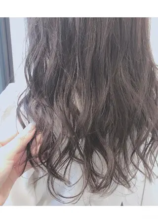 ロング カラー TRENCH 相澤 果歩のヘアスタイル