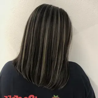セミロング カラー 𝐍𝐄𝐎 𝐉𝐔𝐑𝐈のネイルデザイン