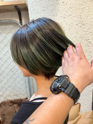 ショート カラー ハイトーンを育てる ブリーチカラー/牧原のヘアスタイル