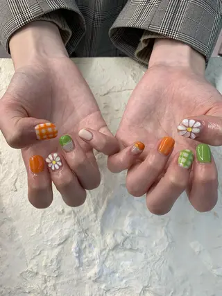 ネイル マキノ ユイのネイルデザイン