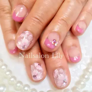 ネイル Lily*nail 🌻Mii🌻のネイルデザイン