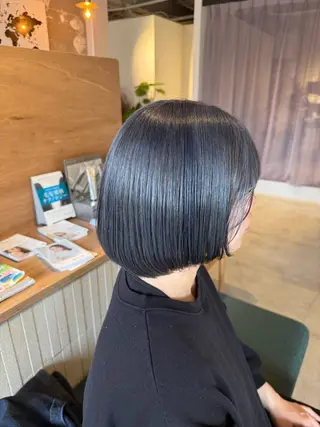 ミディアム 井手上 陽菜のヘアスタイル