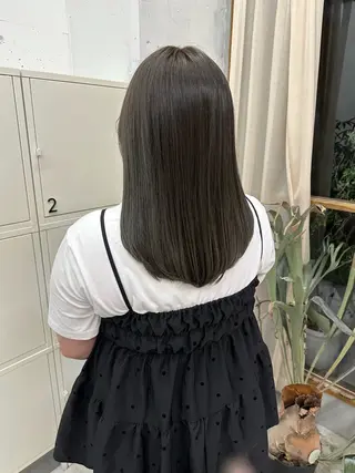 セミロング カラー MUKU ひかるのヘアスタイル