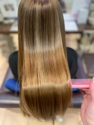 カラー lee甲子園 momokaのヘアスタイル