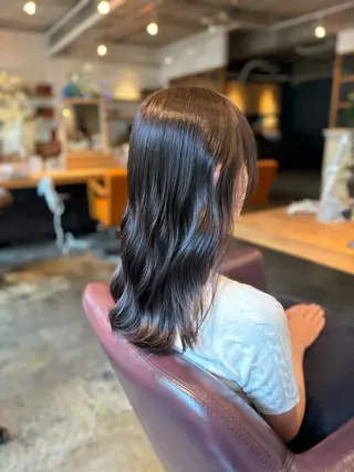 ロング カラー 髪質改善カラー ベージュ🤎YUMEのヘアスタイル