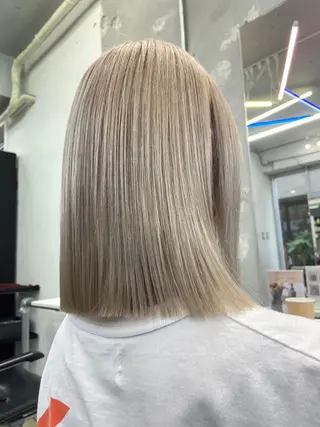 ミディアム カラー ハイトーンを育てる ブリーチカラー/牧原のヘアスタイル