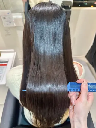セミロング Emuest心斎橋 SAKIのヘアスタイル