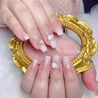 ネイル 桃香 Minaのネイルデザイン
