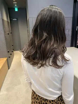 ミディアム yui .のヘアスタイル