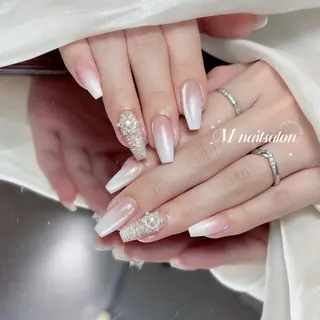 ネイル M🌷nail 長さだし専門店のネイルデザイン