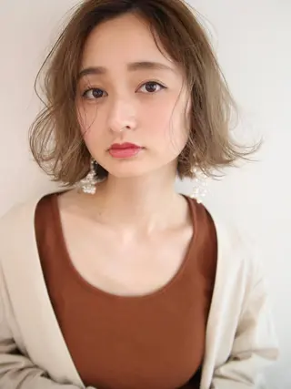 ミディアム カラー 安村 美奈のヘアスタイル