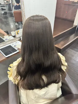 セミロング 難波 茜のヘアスタイル