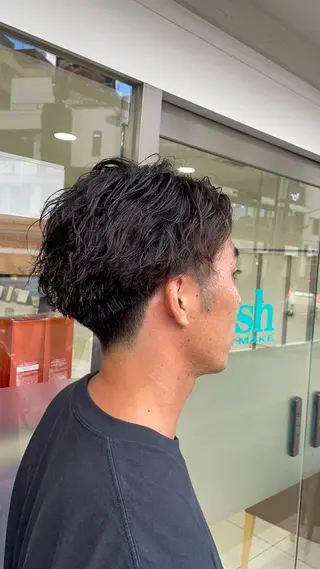 ショート パーマ メンズ Yugaメンズパーマ /フェードカットのヘアスタイル