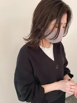 ミディアム カラー 市川 千夏のヘアスタイル