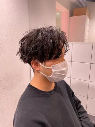 ショート カラー パーマ ヘアアレンジ メンズ アイブロウ スパイキー/フェザー /波巻き/かいとのヘアスタイル