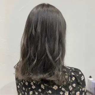 セミロング 成瀬 千佳のヘアスタイル