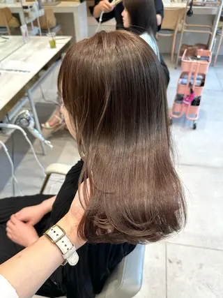 ロング カラー ヘアアレンジ 🤎小顔レイヤー /ベージュ🤎友香のヘアスタイル