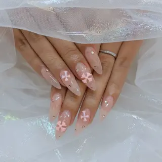 ネイル CeCeGarden ✨️キラキラワンホンのネイルデザイン