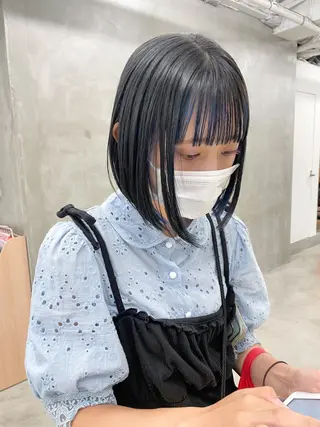 ショート カラー レイヤーカット 🪩yurikaのヘアスタイル