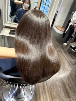 ミディアム 安達 祥生のヘアスタイル