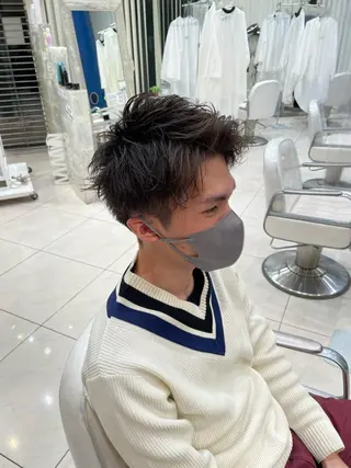 ショート メンズ メンズパーマ特化 真栄平有希のヘアスタイル