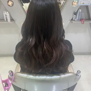 ロング 小川 愛美のヘアスタイル