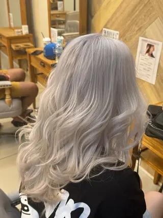 カラー 小林 遥希のヘアスタイル