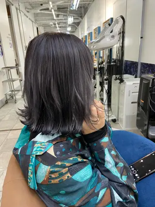 ミディアム . mioのヘアスタイル