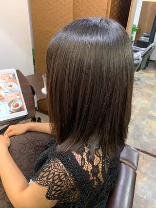 ミディアム 渋谷宮益坂 omoのヘアスタイル