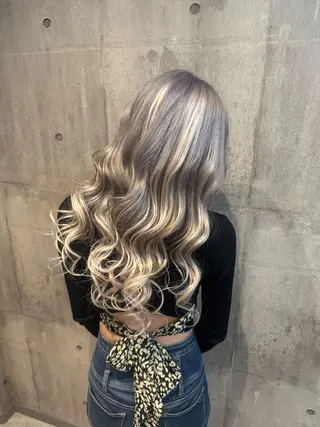 ロング ﾊｲﾗｲﾄ/ﾚｲﾔｰ ｶｯﾄ/大嶽謙のヘアスタイル