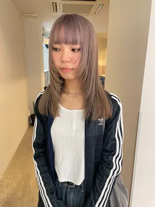 セミロング カラー MIU/ルーツカラー 顔まわりレイヤーのヘアスタイル