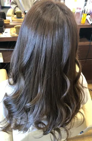 ロング カラー 平川 かなこのヘアスタイル