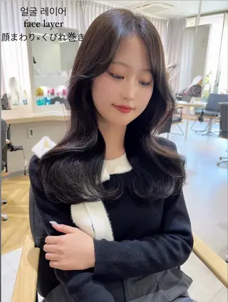 ロング カラー 韓国🇰🇷レイヤー 映える顔周り🩷のヘアスタイル