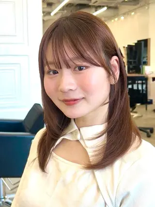 セミロング カラー レイヤー/ボブ/透明 感カラー/佐藤奈由のヘアスタイル