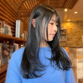 ロング たおちゃん／レイヤー ／透明感カラーのヘアスタイル